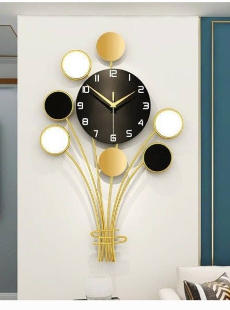 Metal Wall Art Modern Wall Hanging for Bedroom & Home